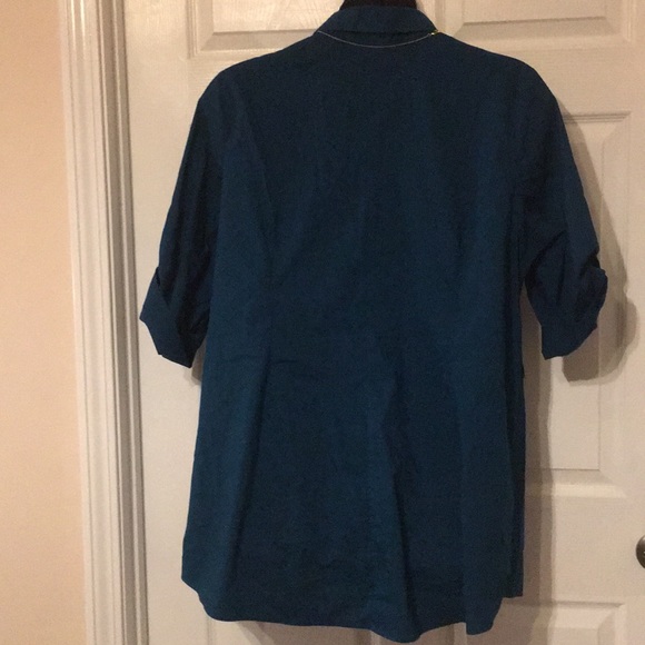 Plus size top - Picture 4 of 4